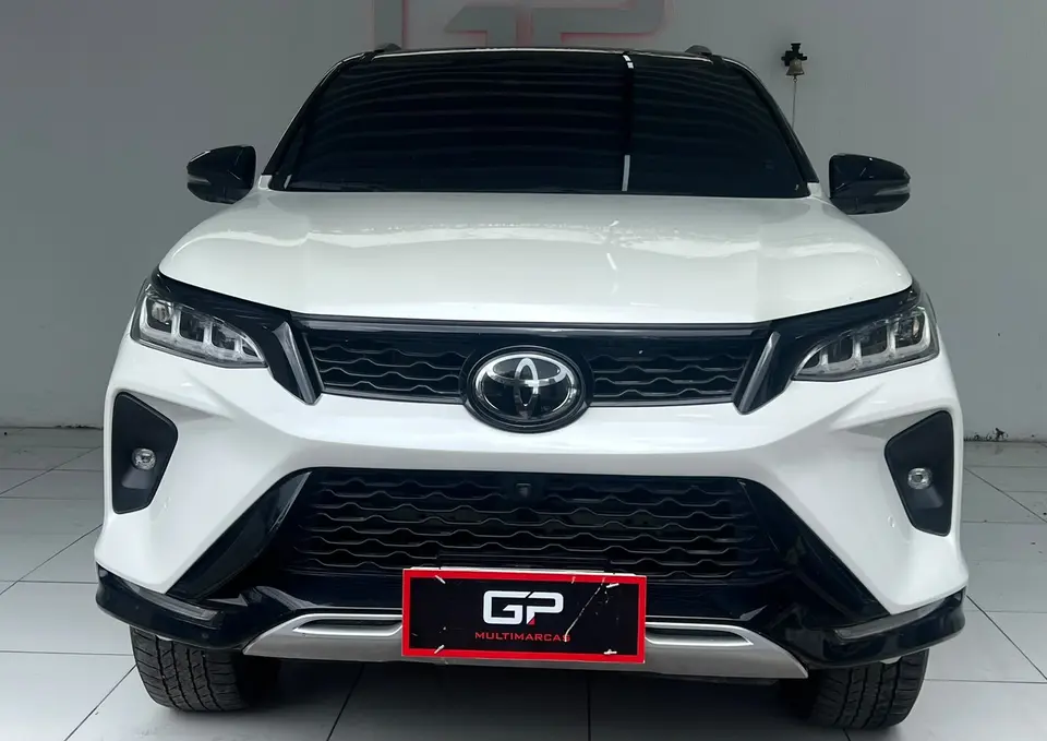 Toyota Hilux SW4 Diamond 2.8 TB 4x4 Die. Aut. Hilux Sw4 Diamond 2.8 Tb 4x4 Die. Aut. 2022