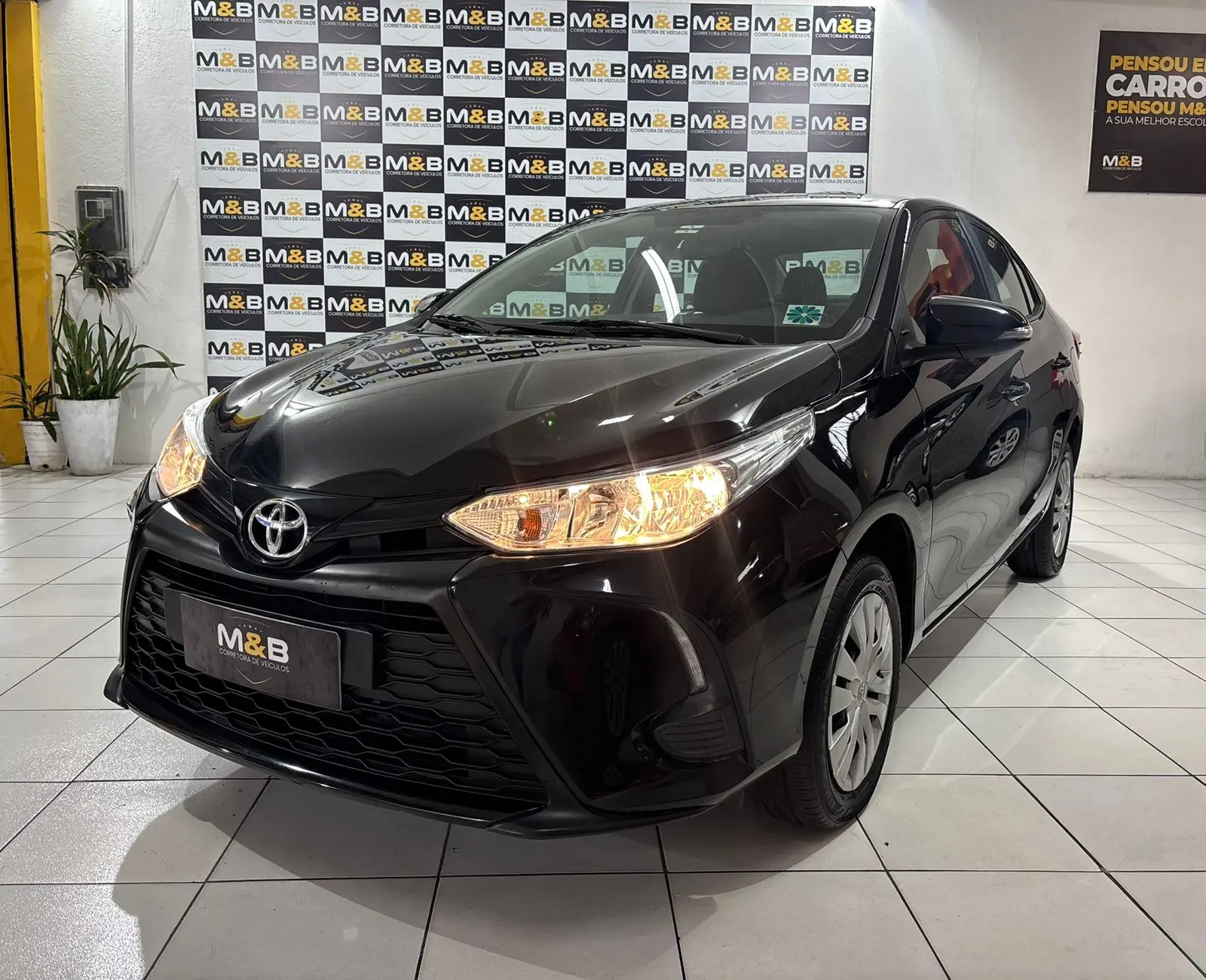 TOYOTA YARIS 1.5 FLEX SEDAN XL MULTIDRIVE 2025, foto 1