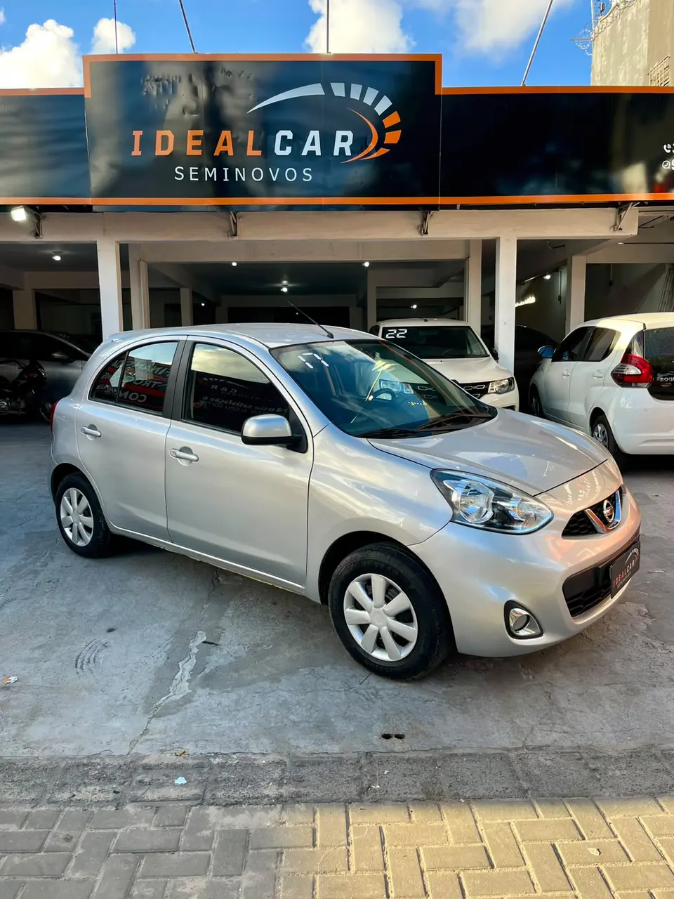 Nissan MARCH S 1.6 2017