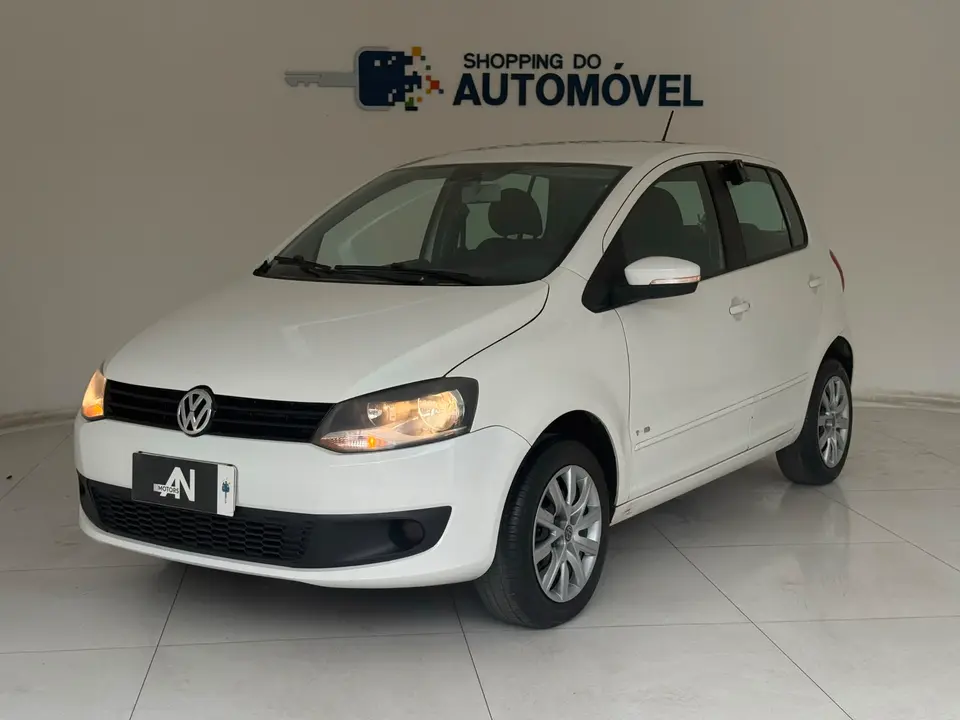 VW - VolksWagen Fox 1.0 Mi Total Flex 8V 5p 2014